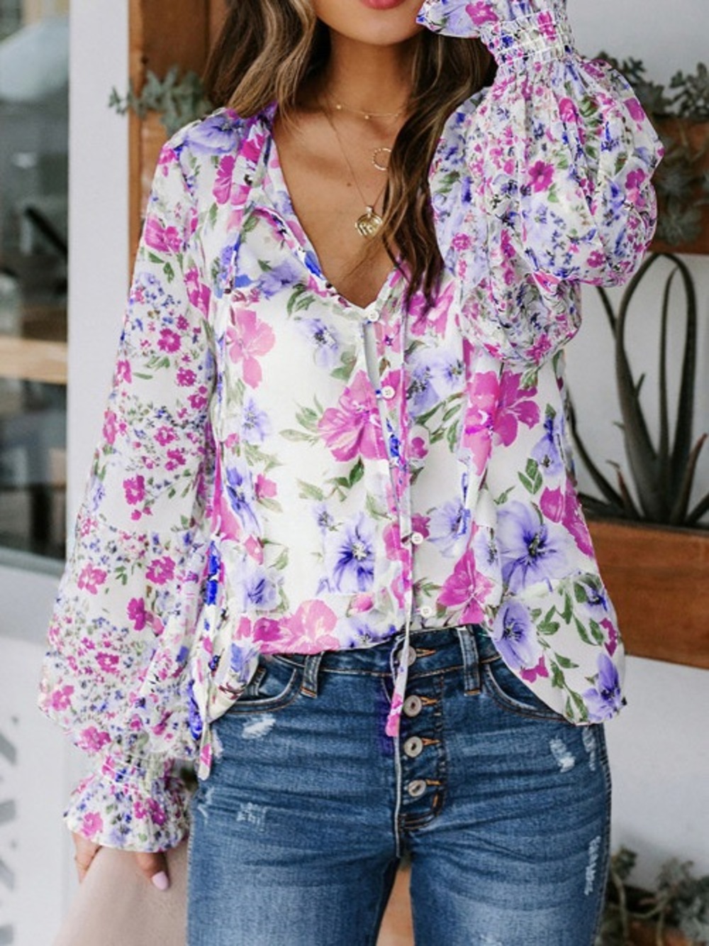 Floral Button-Front V-Neck Blouse in White and Pink